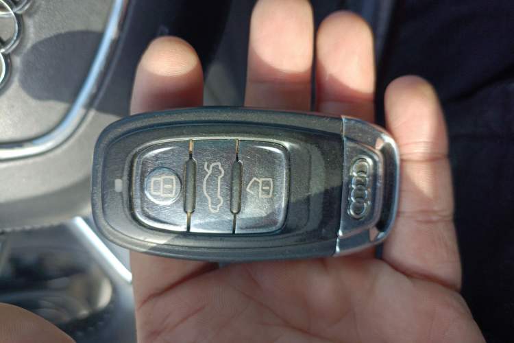 Used Audi A8 2011 A8L W12 6.3 FSI quattro Vehicle Key