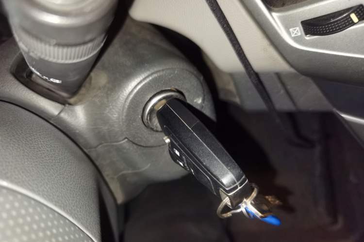 Used Chevrolet Cruze 2013 1.6L SL Sunroof Edition MT
