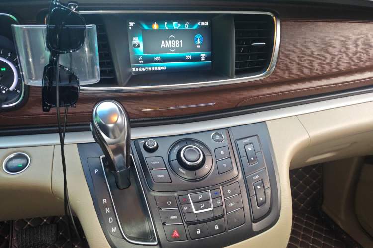 Used Buick GL8 2017 25S Comfort Version China V Standard
