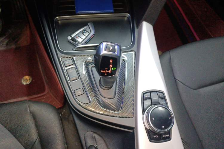 Used BMW 3 Series GT 2016 320i Fashion Model
