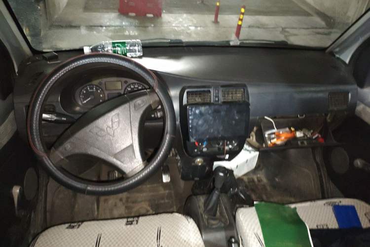 Used Wuling Rongguang 2011 1.2L Base Version