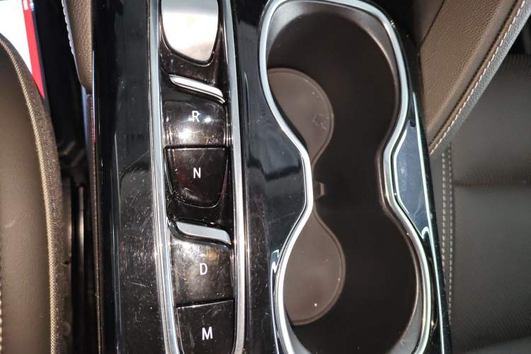 Used Buick Envision 2022 Encore S 552T Two-Wheel-Drive Luxury Model