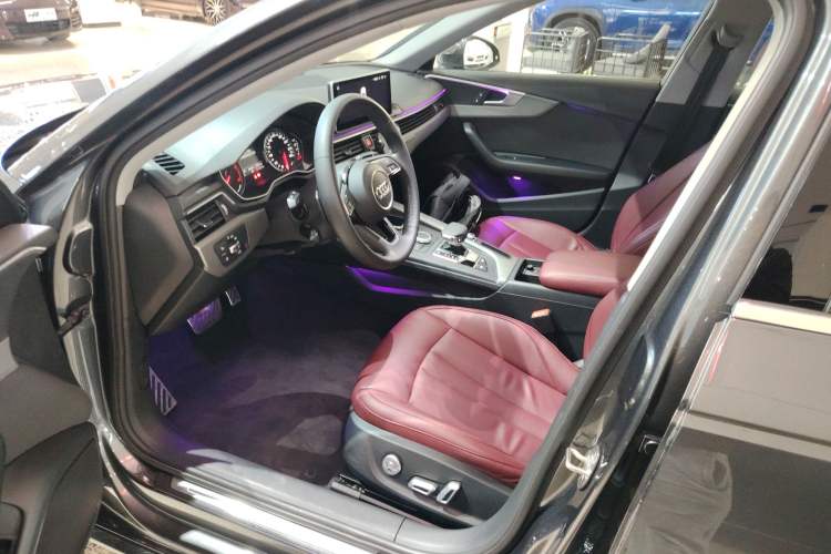 Used Audi A4L 2019 40 TFSI Ambition China VI
