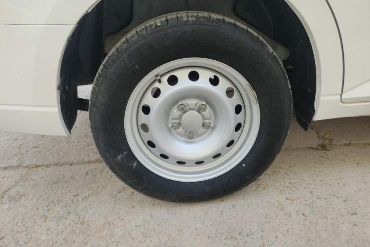 Used Wuling Hongguang PLUS 2020 1.5L Manual Standard Edition 5 Seats
