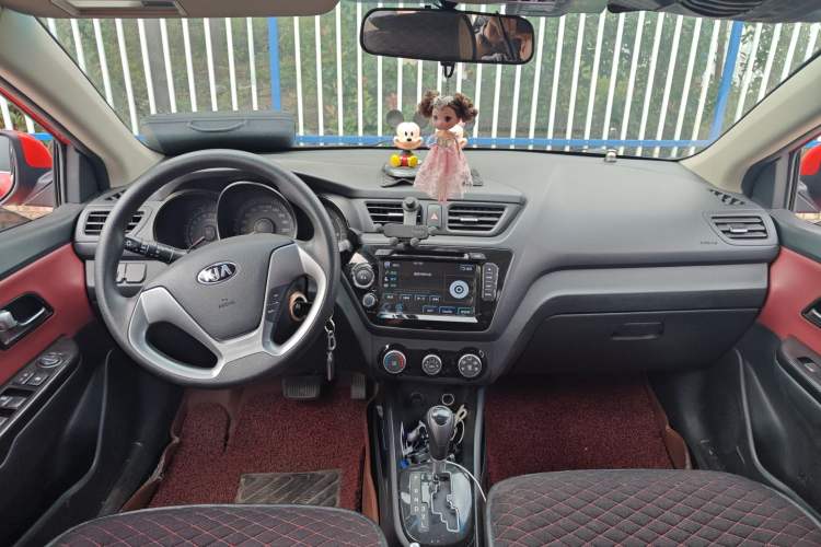 Used Kia K2 2015 Hatchback 1.4L AT GLS Cool Edition
