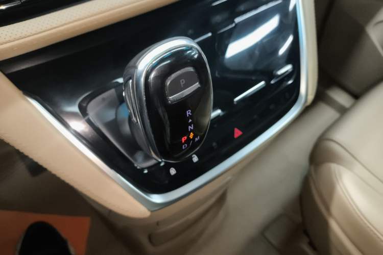 Used Buick GL8 2021 ES Land Cruiser 653T Luxury Edition
