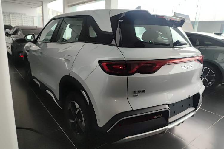 Used BYD Yuan UP 2025 Intelligent Driving Version 401 km Leading Edition