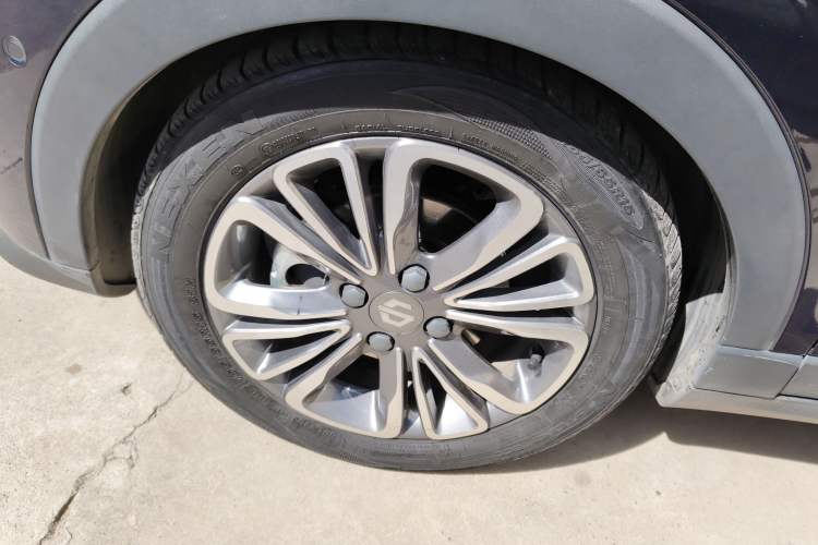 Used Leapmotor T03 2021 400 Luxury Edition Left Front Wheel Hub