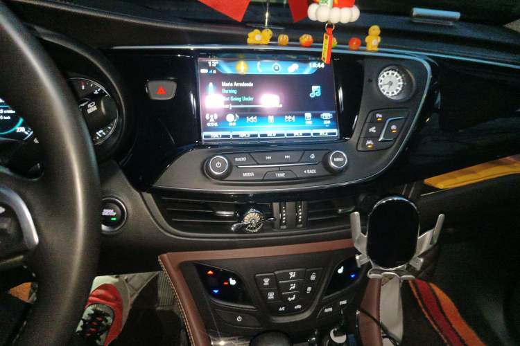 Used Buick Envision 2018 28T Four-Wheel Drive Luxury Model