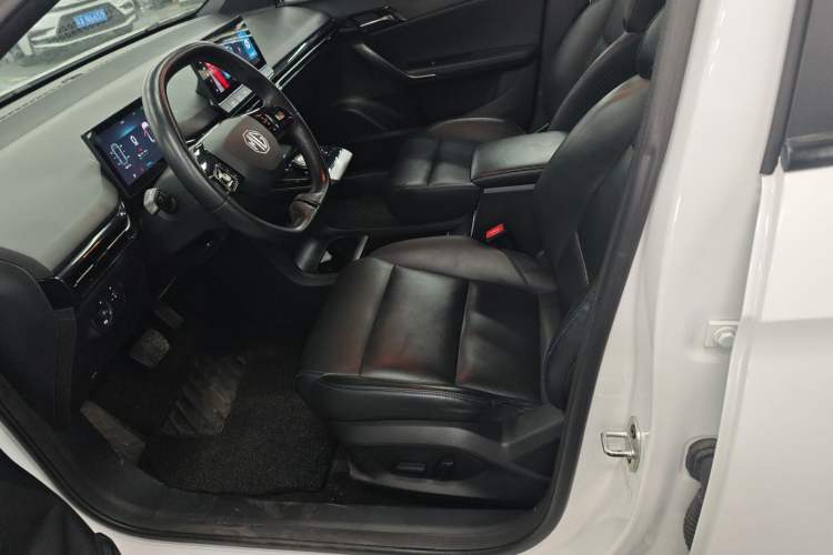 Used MG 4 EV 2023 425km Executive Version Left Front Seat