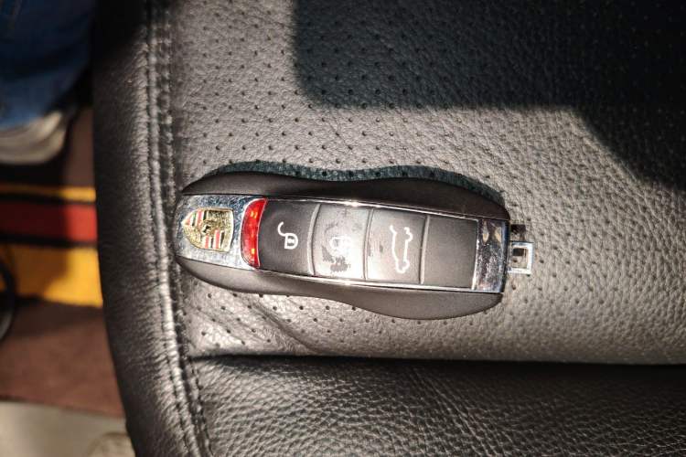 Used Porsche Cayenne 2016 Cayenne 3.0T Vehicle Key