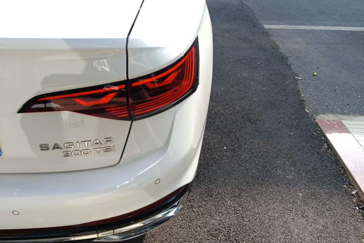 Used Volkswagen Sagitar 2023 300TSI DSG Excellence Edition Exterior 6