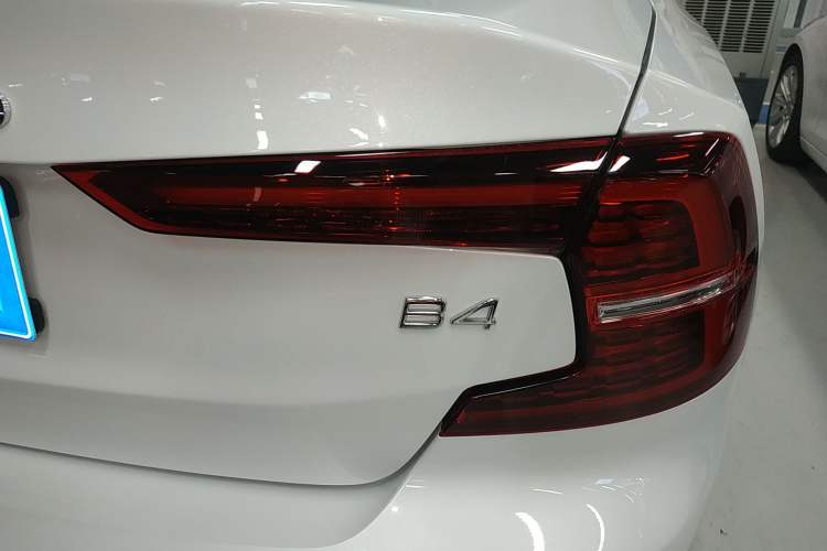 Used Volvo S60 2025 B4 Zhiyuan Luxury Edition