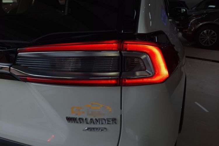 Used Toyota Wildlander 2023 2.0L CVT Four-Wheel Drive Luxury PLUS Edition
