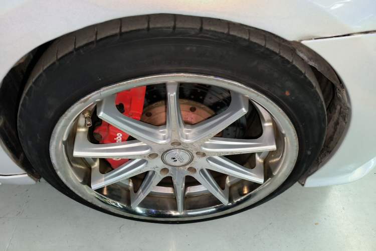 Used Lexus IS 2013 250 F SPORT Right Front Wheel Hub