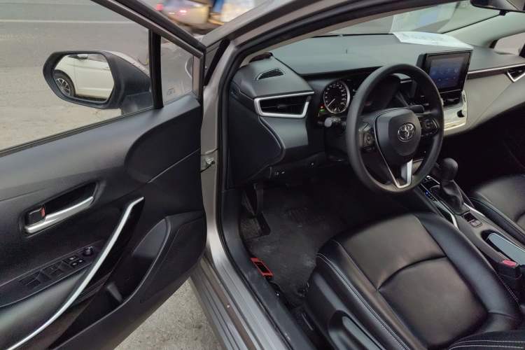 Used Toyota Corolla 2021 Dual-Engine 1.8L E-CVT Pioneer Edition
