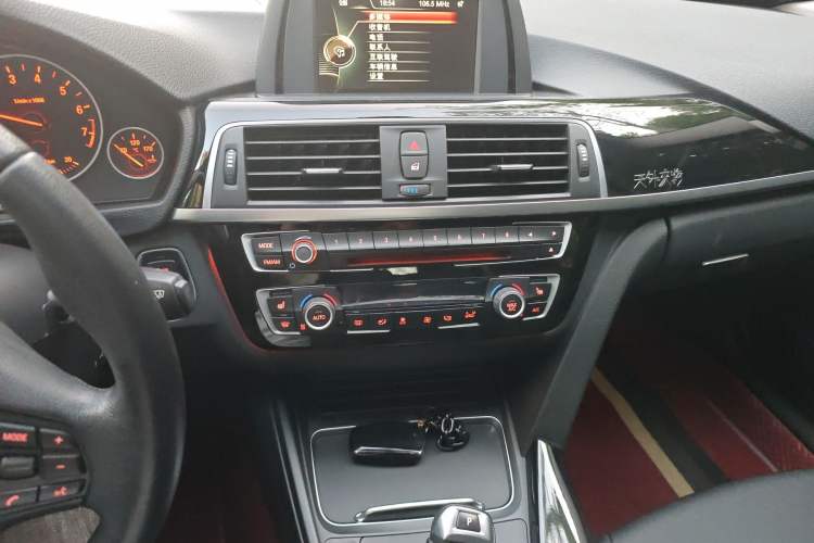 Used BMW 3 Series 2018 318Li
