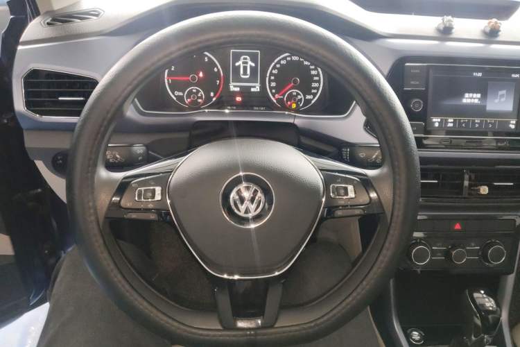Used Volkswagen T-Cross 2020 280TSI DSG Comfort Edition Steering Wheel