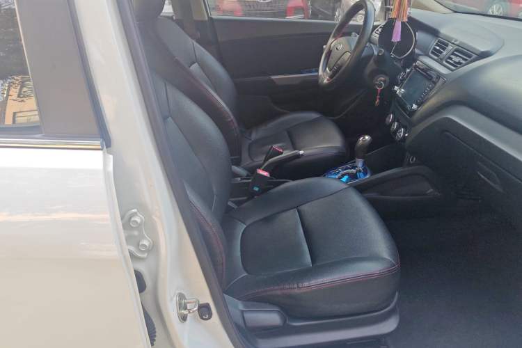 Used Kia K2 2015 Sedan 1.4L Automatic GLS