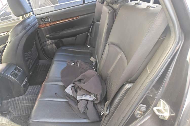 Used Subaru Outback 2010 2.5i Luxury Edition