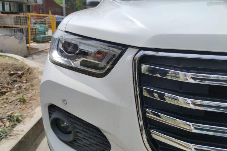 Used Haval H2s 2017 Red-Label 1.5T Dual-Clutch Luxury Model