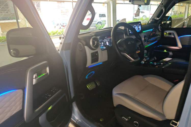 Used BAIC Off-Road BJ40 2023 2.0D Automatic Four-Wheel Drive Blade Hero Edition Adventurer Type
