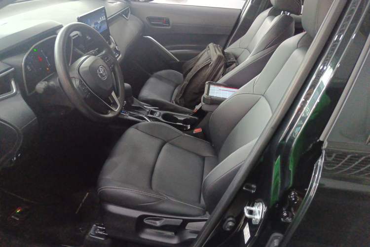 Used Toyota FRONTLANDER 2024 2.0L CVT Leading Plus Edition