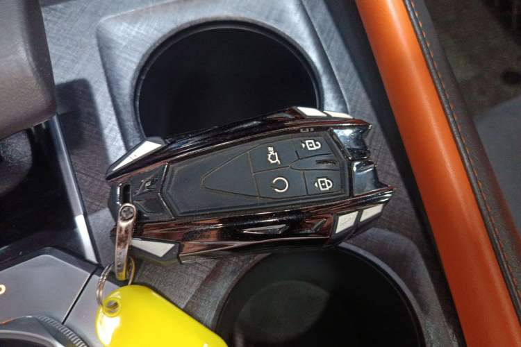 Used CHANGAN UNI-V 2023 1.5T Sport Edition
