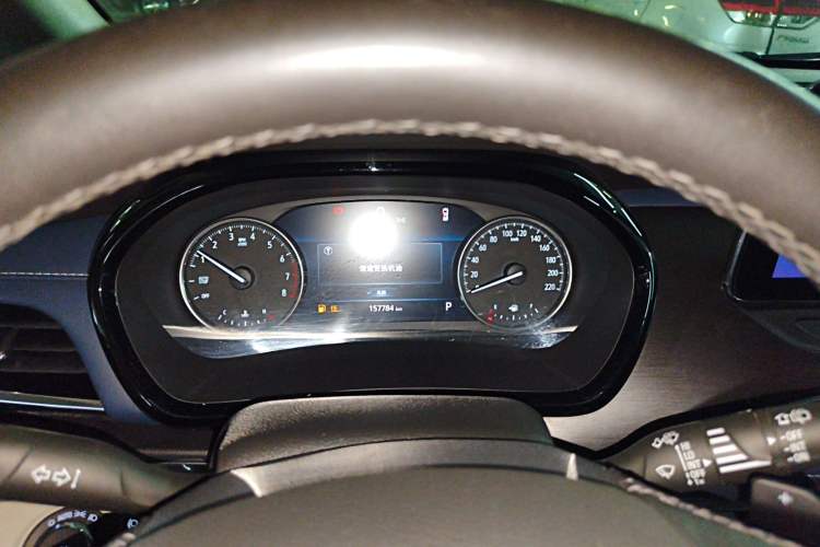 Used Buick GL8 2020 Land Business Class 652T Luxury Model
