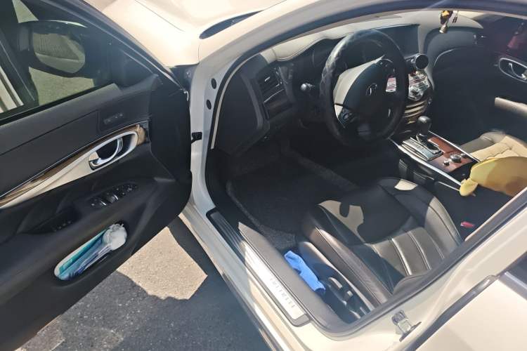 Used Infiniti Q70 2017 Q70L 3.5L Hybrid Luxury Edition Driver Seat