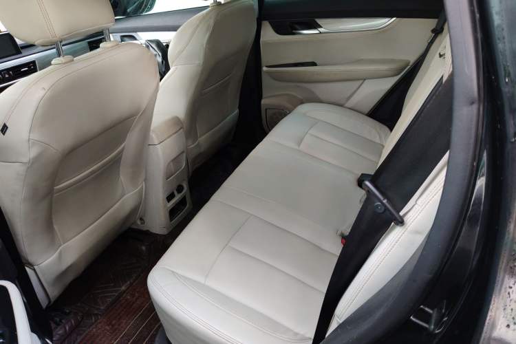 Used Hanteng X5 2018 1.5T CVT Luxury Edition Left Rear Seat