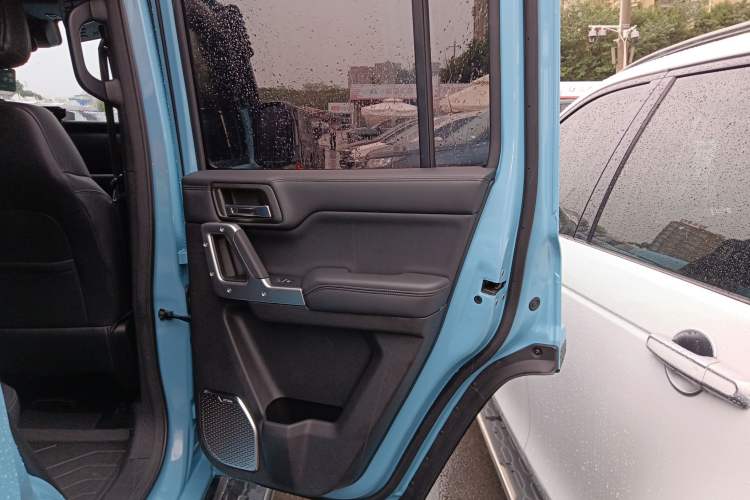 Used 212 T01 2025 2.0T Changfeng