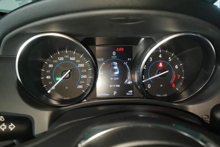 Used Jaguar XE 2018 2.0T 300 PS All-Wheel-Drive R-Sport Sport Edition
