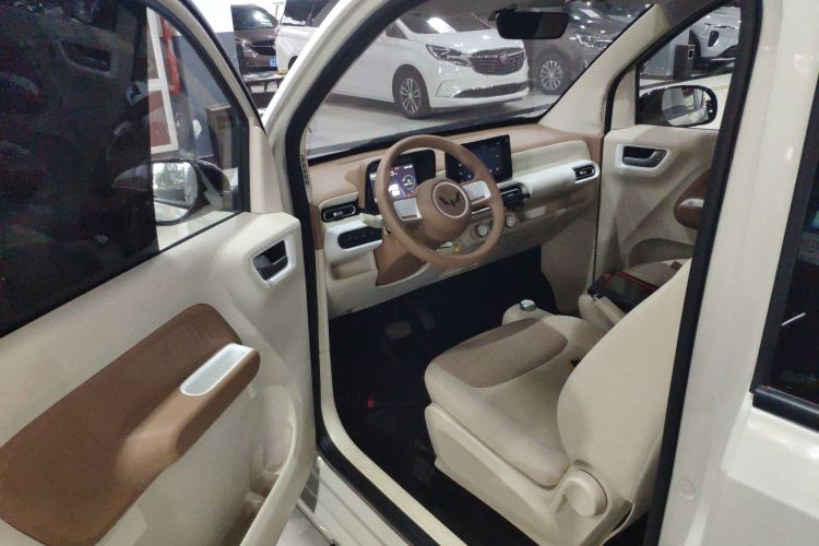 Used Wuling Hongguang MINIEV 2024 3rd Generation 215km Advanced Version
