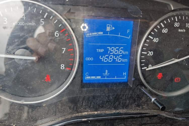 Used CHANGAN KUAYUE Xing V7 2022 1.6L Gasoline Comfort Version 5-Seater Liftback Door DAM16KR Odometer Close Up