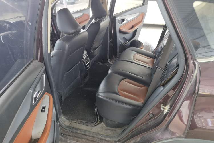 Used Baojun 560 2015 1.8L Manual Elite Edition
