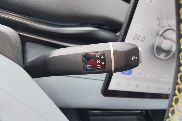 Used Deepal S05 2024 510 Ultra Pure Electric Version Gear Lever