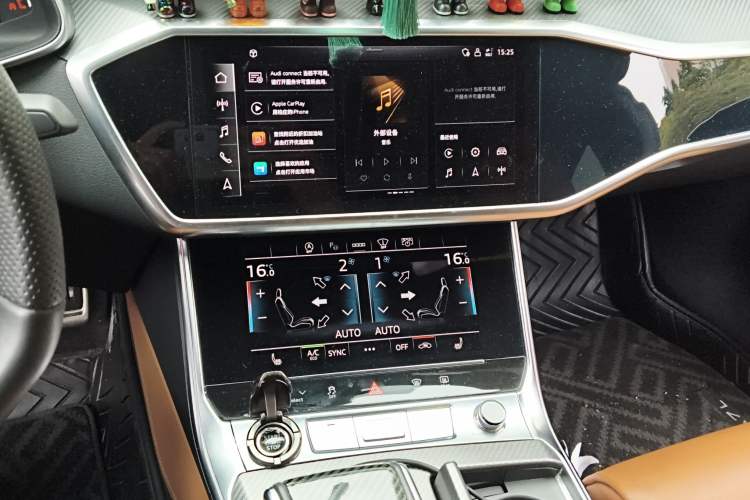 Used Audi A7L 2022 55 TFSI quattro S-line Edition One First Edition
