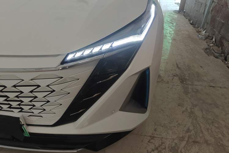 Used Oshan Z6 New Energy 2023 ZhiDian iDD 150KM Flagship PLUS
