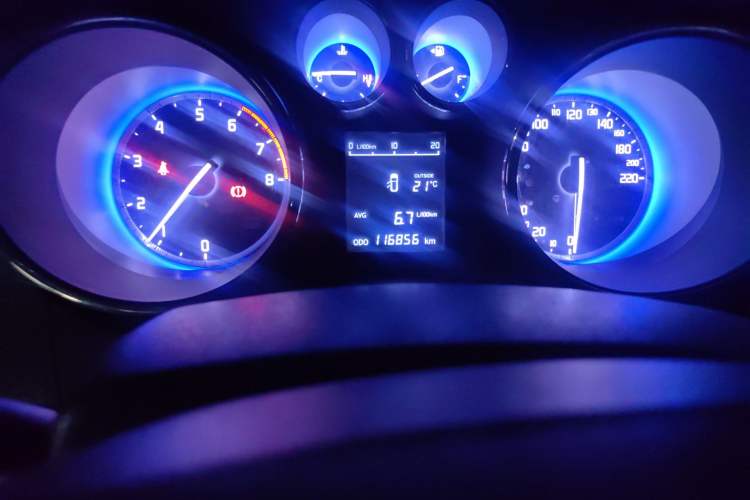 Used CHANGAN CS35 2016 1.6L Manual Luxury Model China IV Standard
