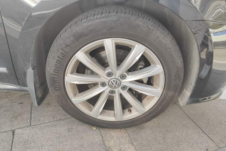 Used Volkswagen Passat 2017 330TSI DSG Luxury Edition
