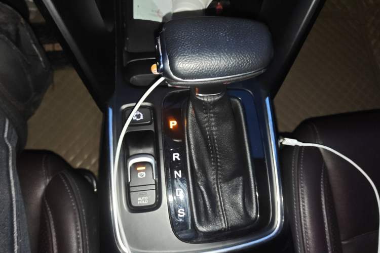 Used GAC Trumpchi GS4 2018 235T Automatic Two-Wheel Drive Elite Edition Gear Lever