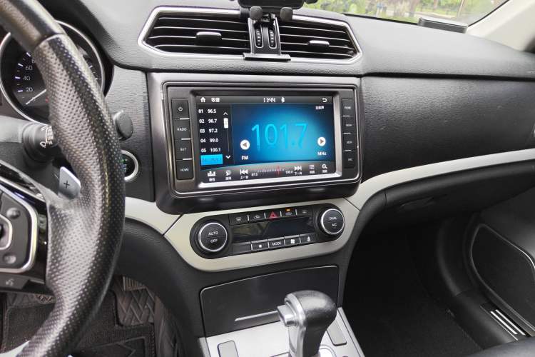 Used Haval H6 Coupe 2018 Blue Label 1.5T Automatic Two-Wheel Drive Luxury Model Audio And AC Panel