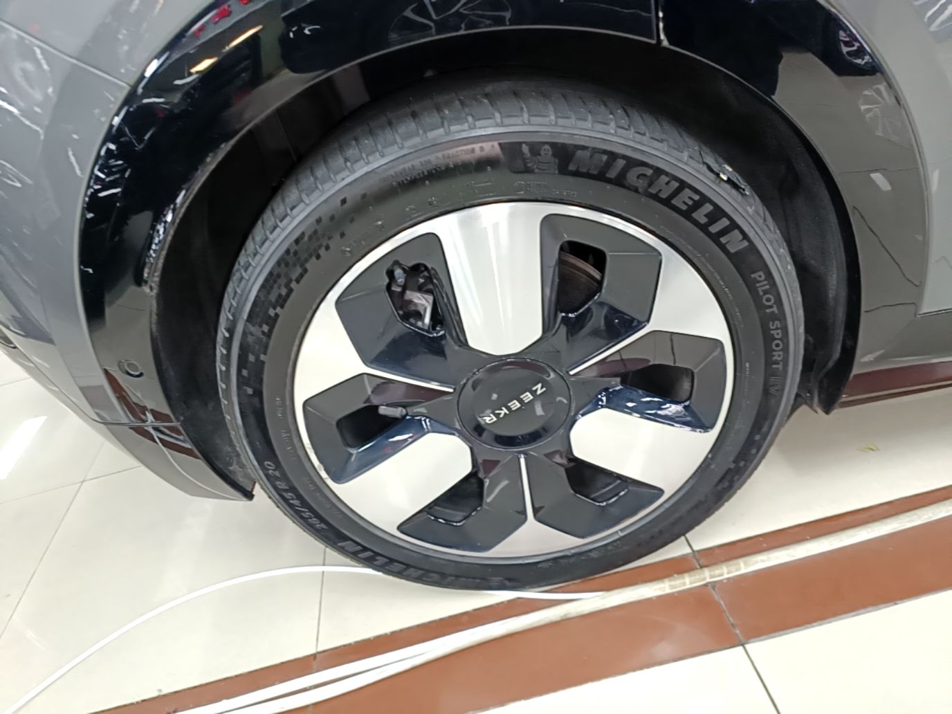 Zeekr MIX 2025 Long-Range Intelligent Driving Edition — снимка 11