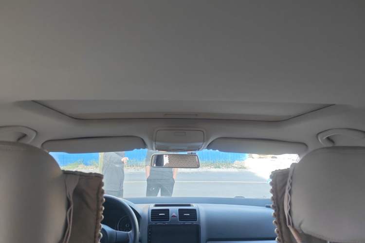 Used Volkswagen Sagitar 2011 1.6L Automatic Comfort Edition Headliner