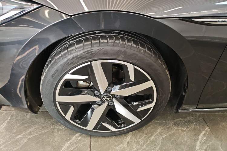 Used Volkswagen Lamando 2023 Lavida L 280TSI DSG Cool & Spicy Edition