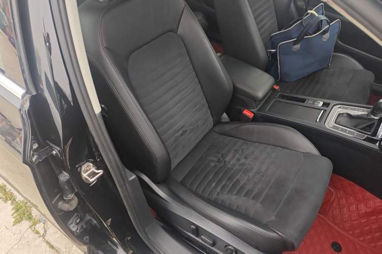 Used Volkswagen Magotan 2018 330TSI DSG Luxury Model