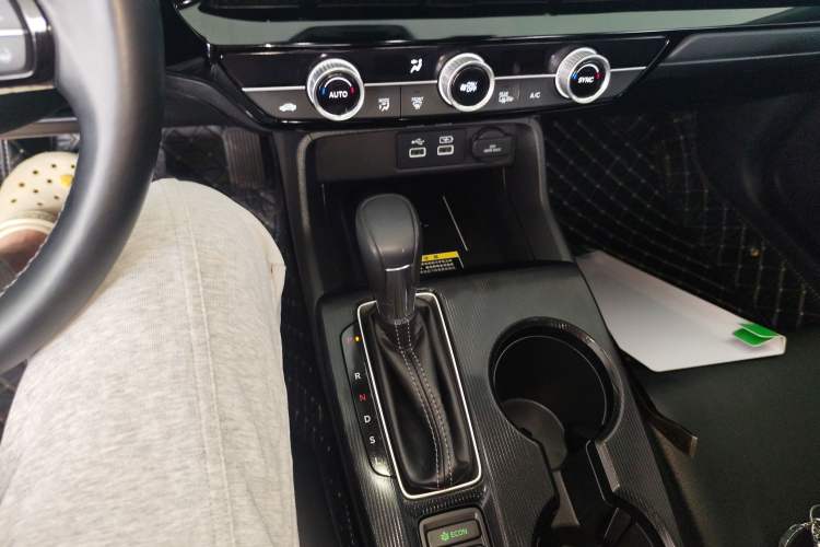 Used Honda Civic 2022 240TURBO CVT Dynamic Control Version
