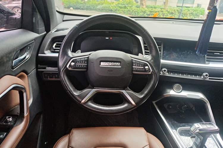 Used Haval H6 2017 Red Label 2.0T Automatic Two-Wheel Drive ZhiShang Model Steering Wheel