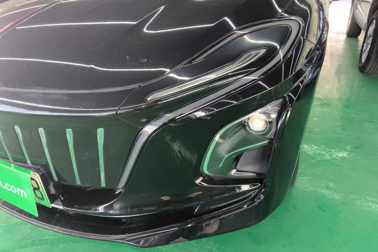 Used Hongqi E-QM5 2022 431 km Charge & Enjoy Edition